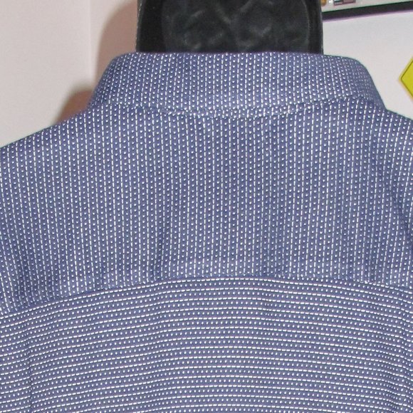 Size XXL Dockers Men's Ultimate Button Up With Smart 360 Flex - Picture 9 of 11